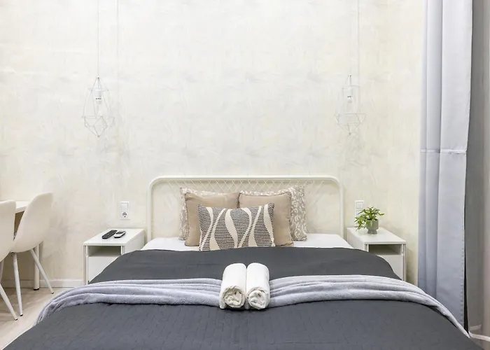 Exclusive Private Residence In The Center Of Bp W 4Bedrms, 4 Bathrms